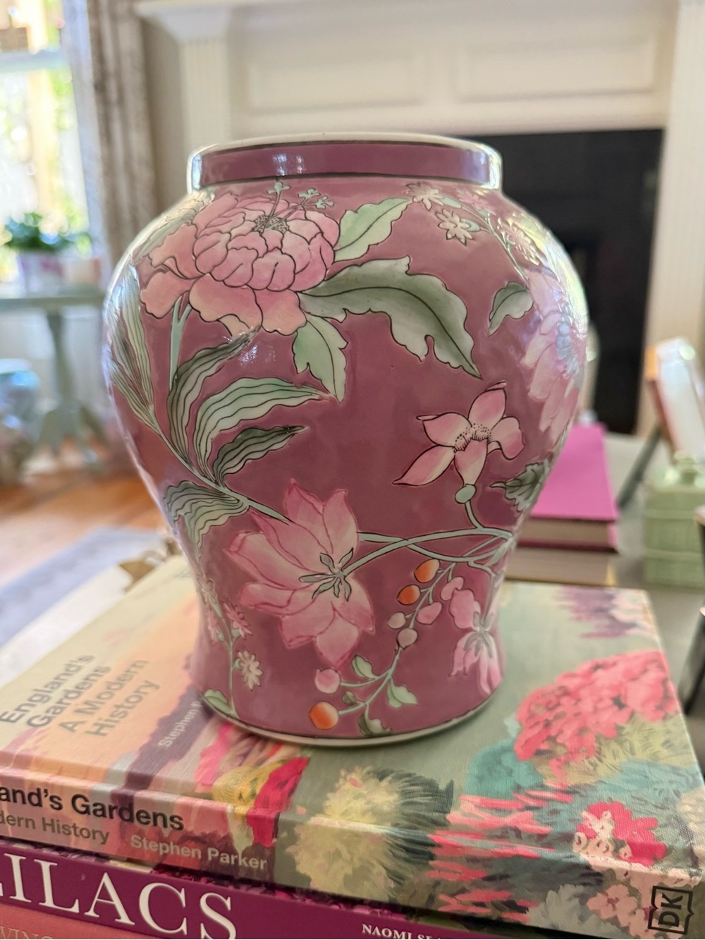 Vintage chinoiserie floral vase